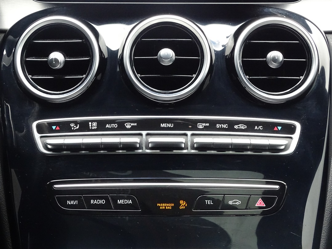 Mercedes-Benz Classe C 220D AMG Line