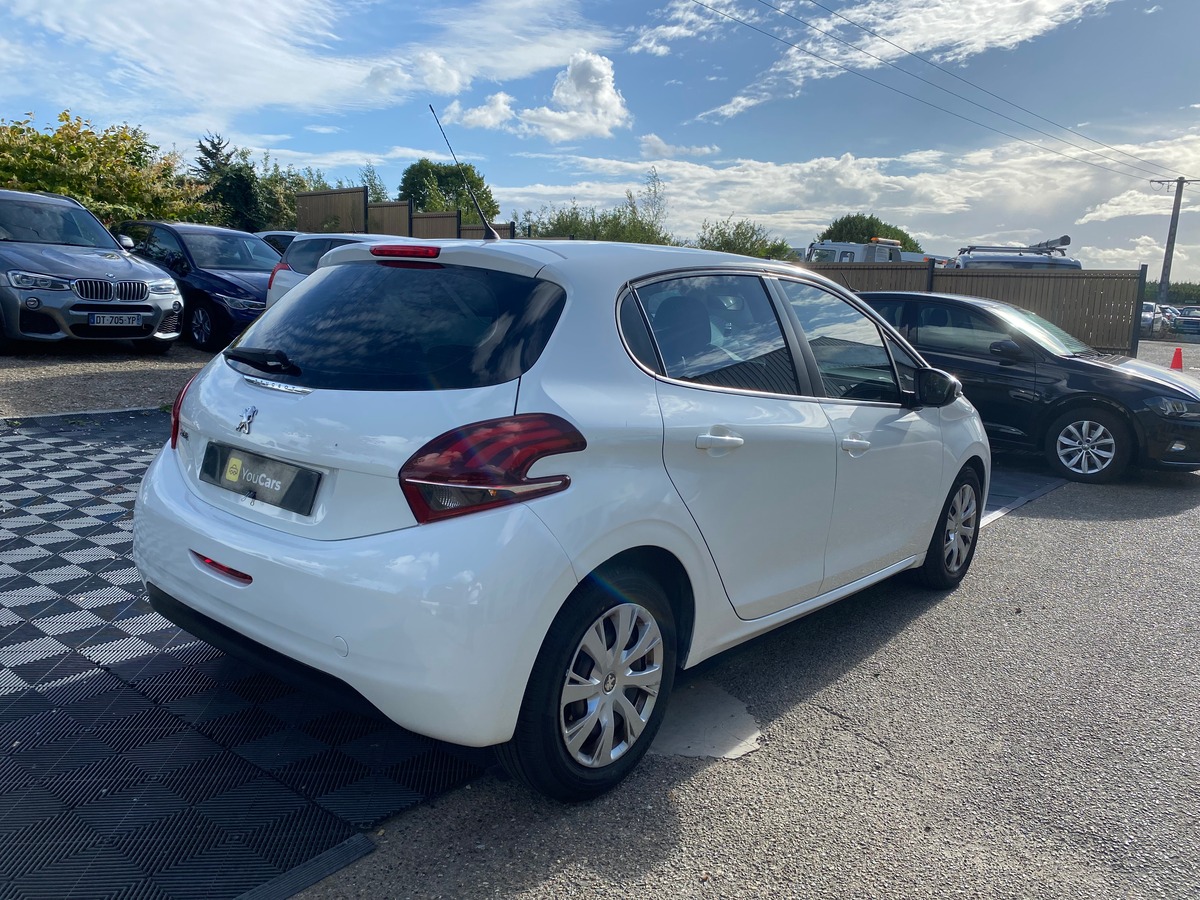 Peugeot 208 1.6 hdi 100 cv - IDEAL JEUNE PERMIS - RIEN A PREVOIR - REGULATEUR