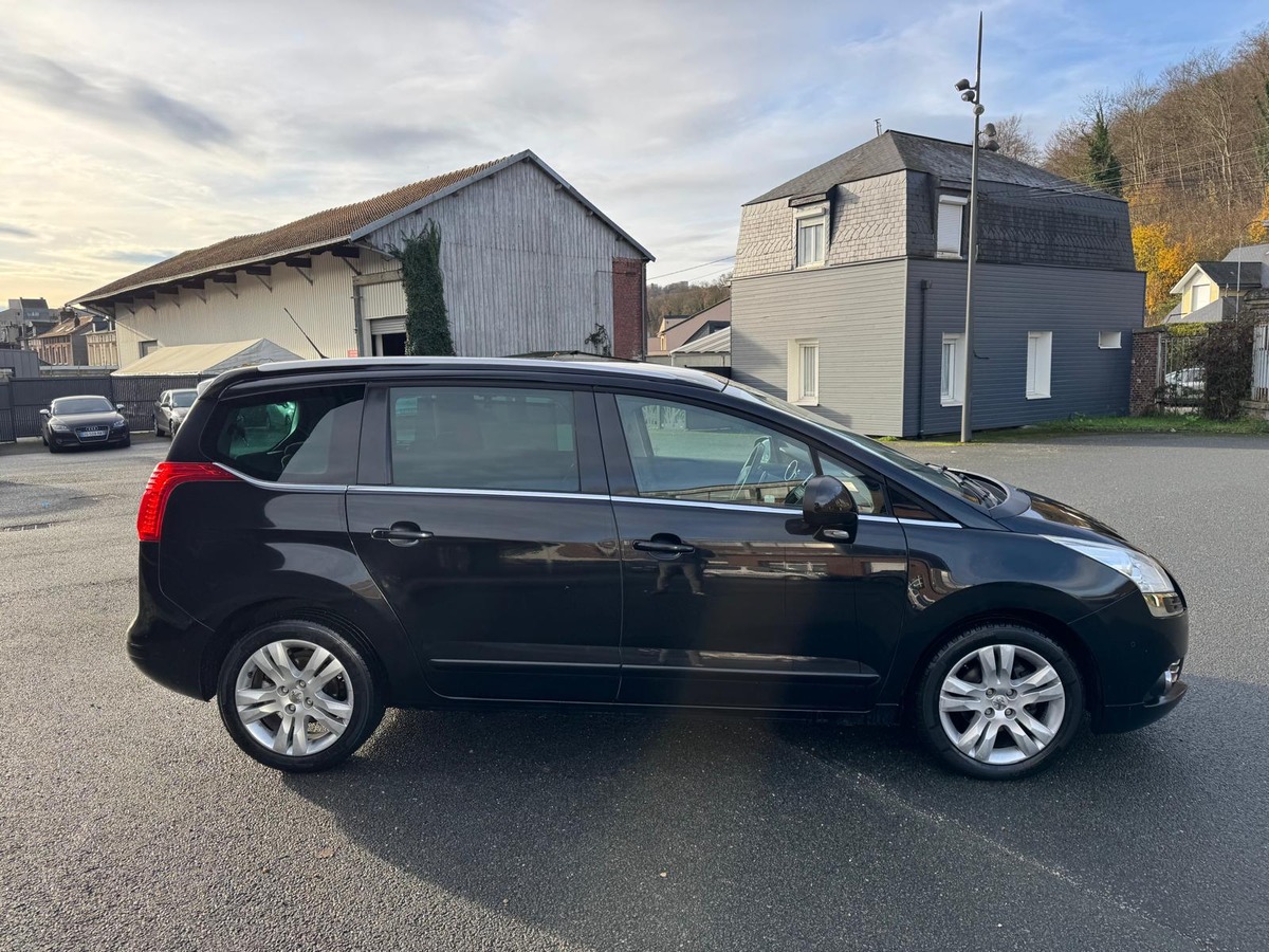 Peugeot 5008 1.6 E-HDI 115-7 Places-ALLURE-Boite Automatique-Garantie