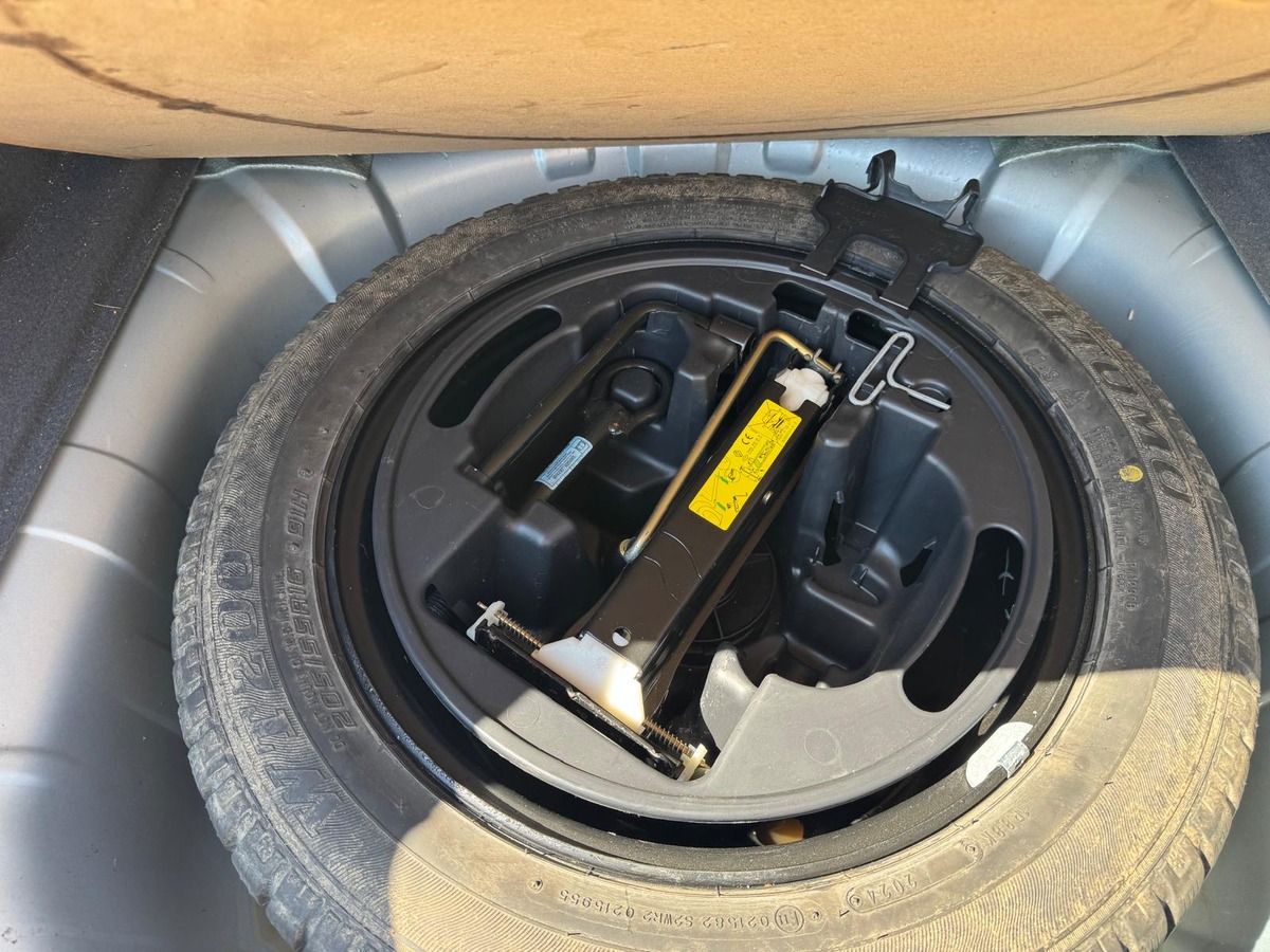 RENAULT Laguna 2.0 IDE 140 - BREAK PRIVILEGE - DISTRIBUTION NEUVE - GARANTIE