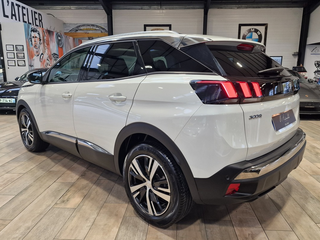 Peugeot 3008 1.2 PURETECH 130 ALLURE / TOIT PANORAMIQUE / COURROIE CHANGEE