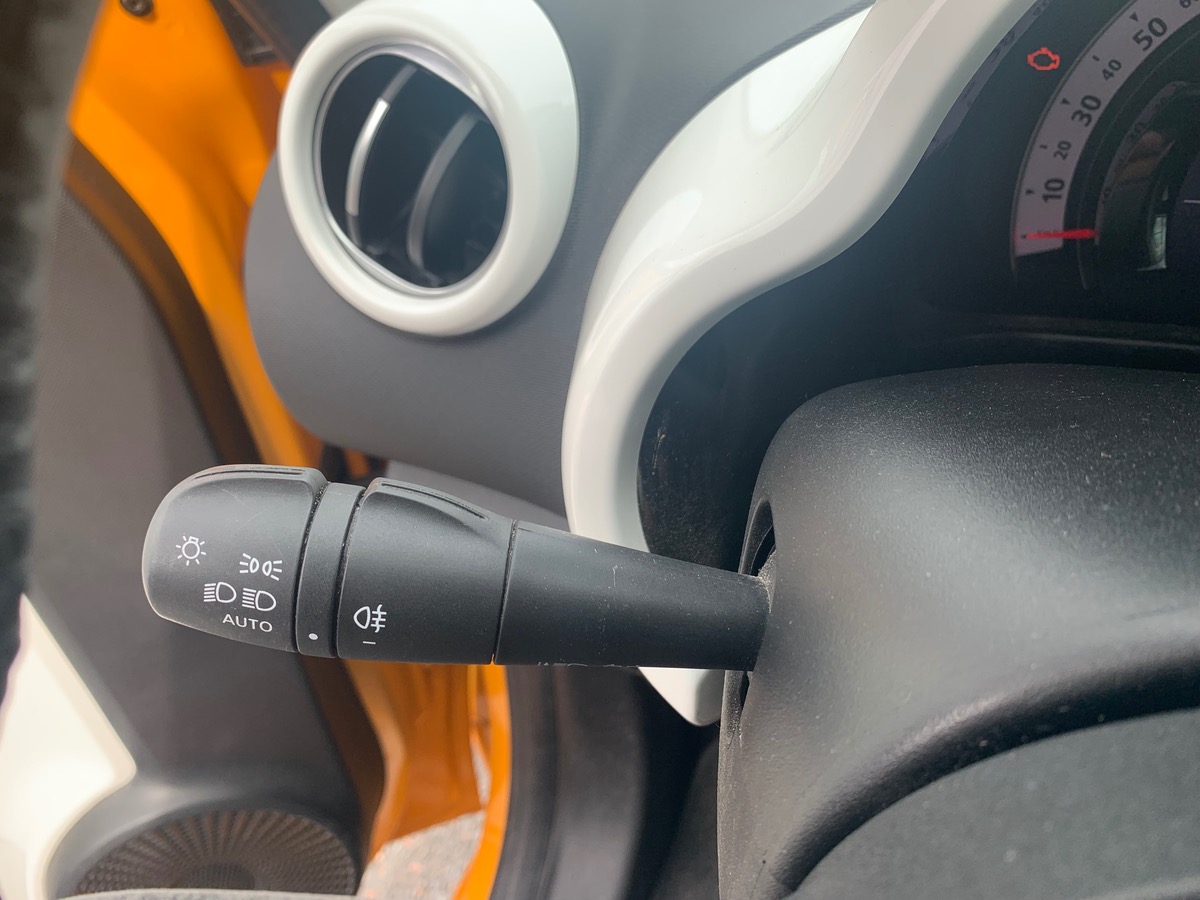 RENAULT Twingo 75 ch | INTENS | 1iére main | Ecran tactile | Radar arriére | Entretien constructeur