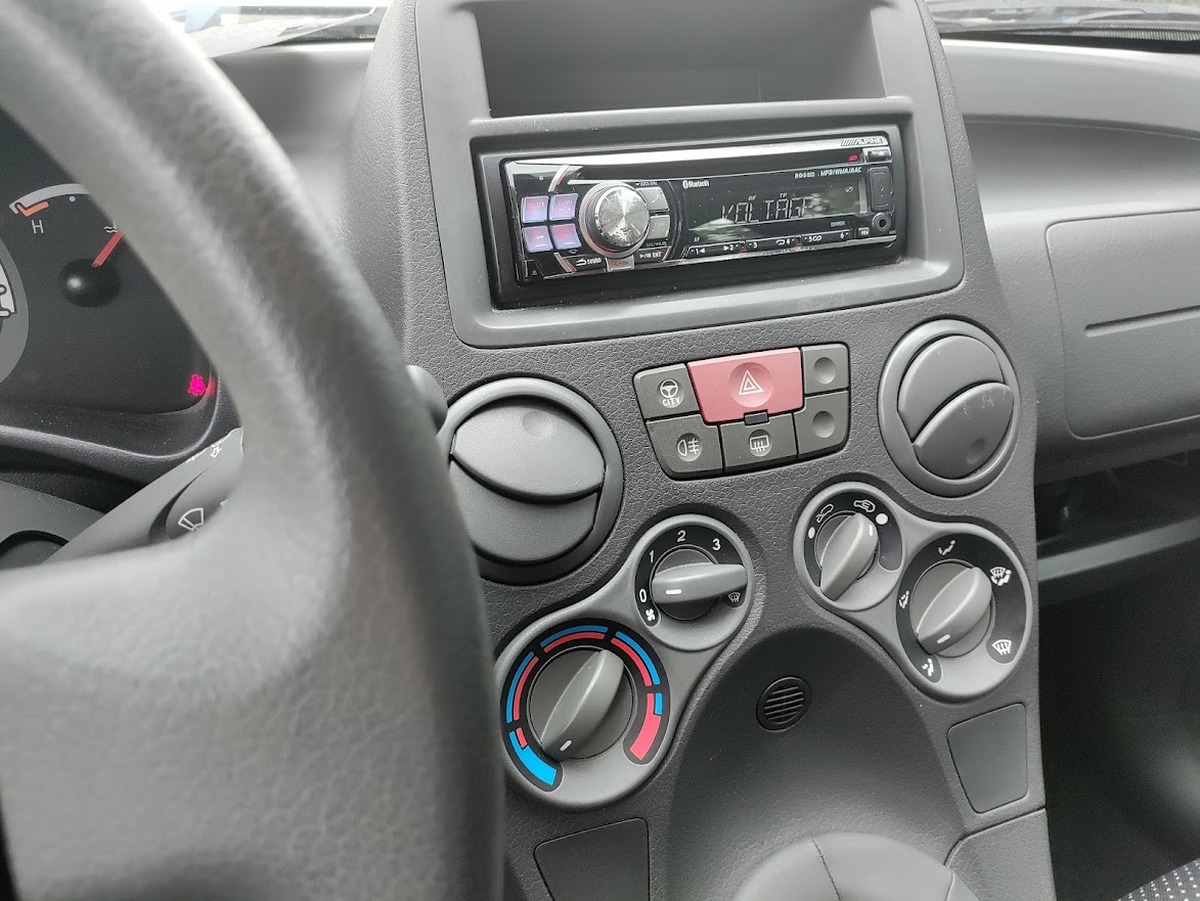 Fiat Panda 1.1 55 Active Faible KM 1ere main - REVISEE GARANTIE