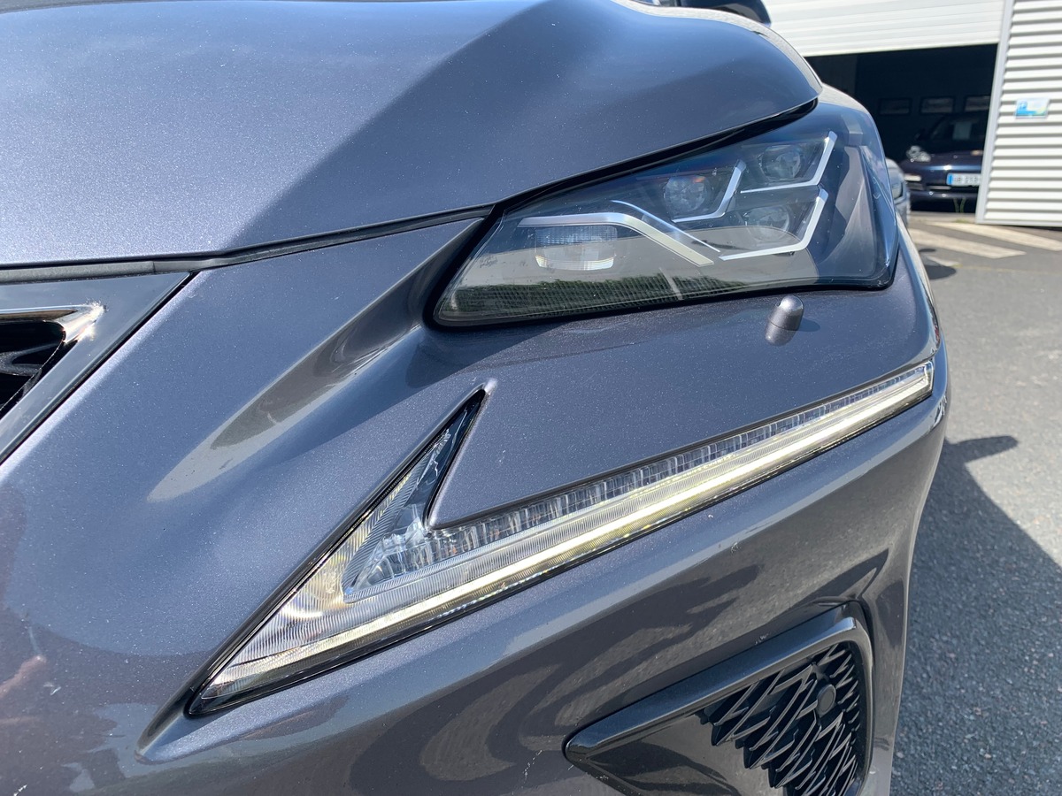 Lexus NX 300h 197 ch | F-SPORT 4WD | Caméra de recul | Siéges électriques | Toit panoramique | GPS