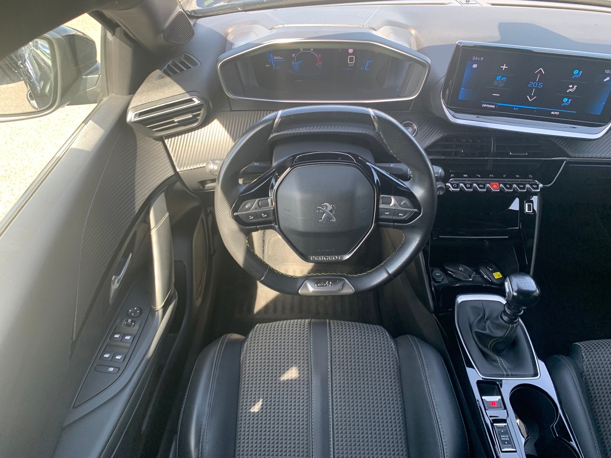 Peugeot 208 100 chevaux | GT | Apple car Play Android Auto | Caméra de recul | Régulateur vitesse