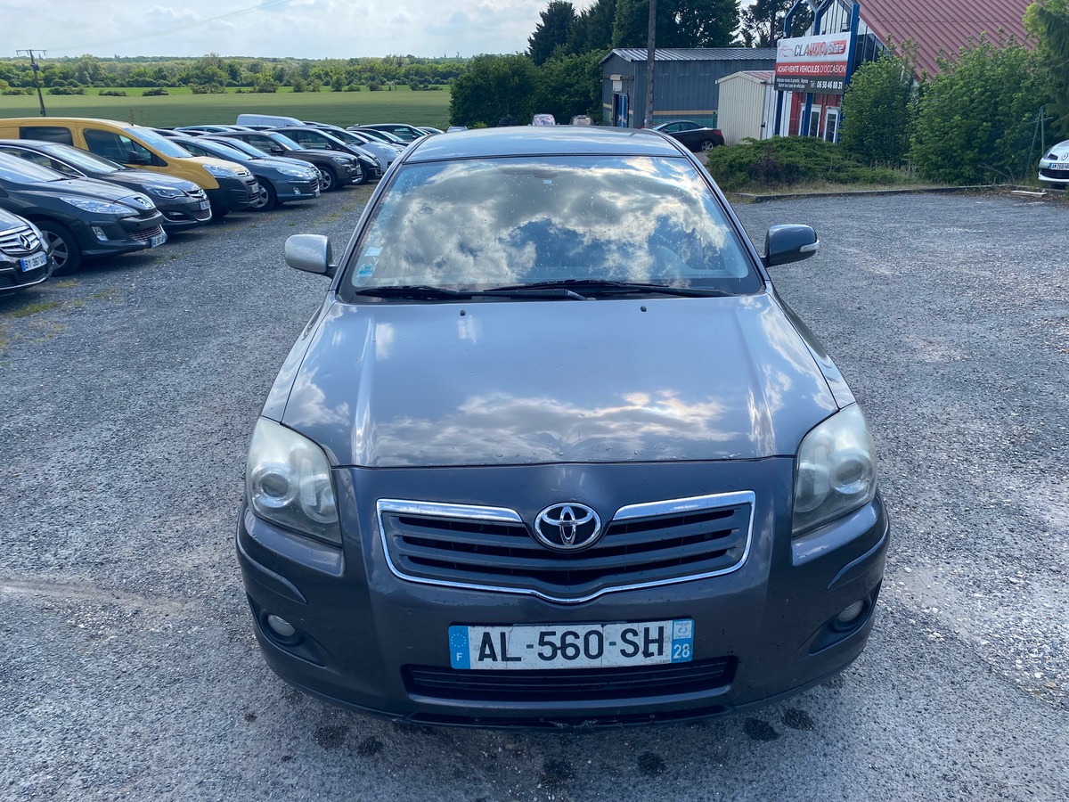 Toyota Avensis 2.2 d4d 150cv très propre 292140km