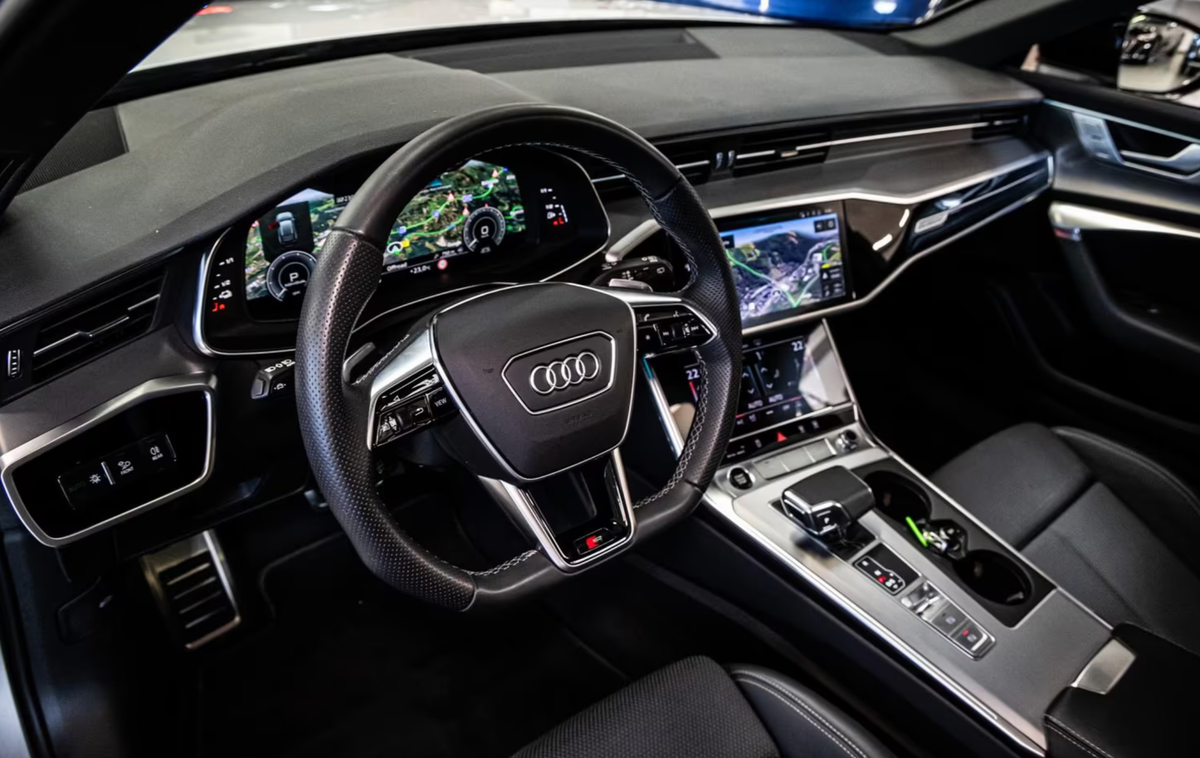 Audi A6 Avant V C8 55 TFSI e 367ch Compétition quattro S tronic 7/VO Allemand/Pas de malus