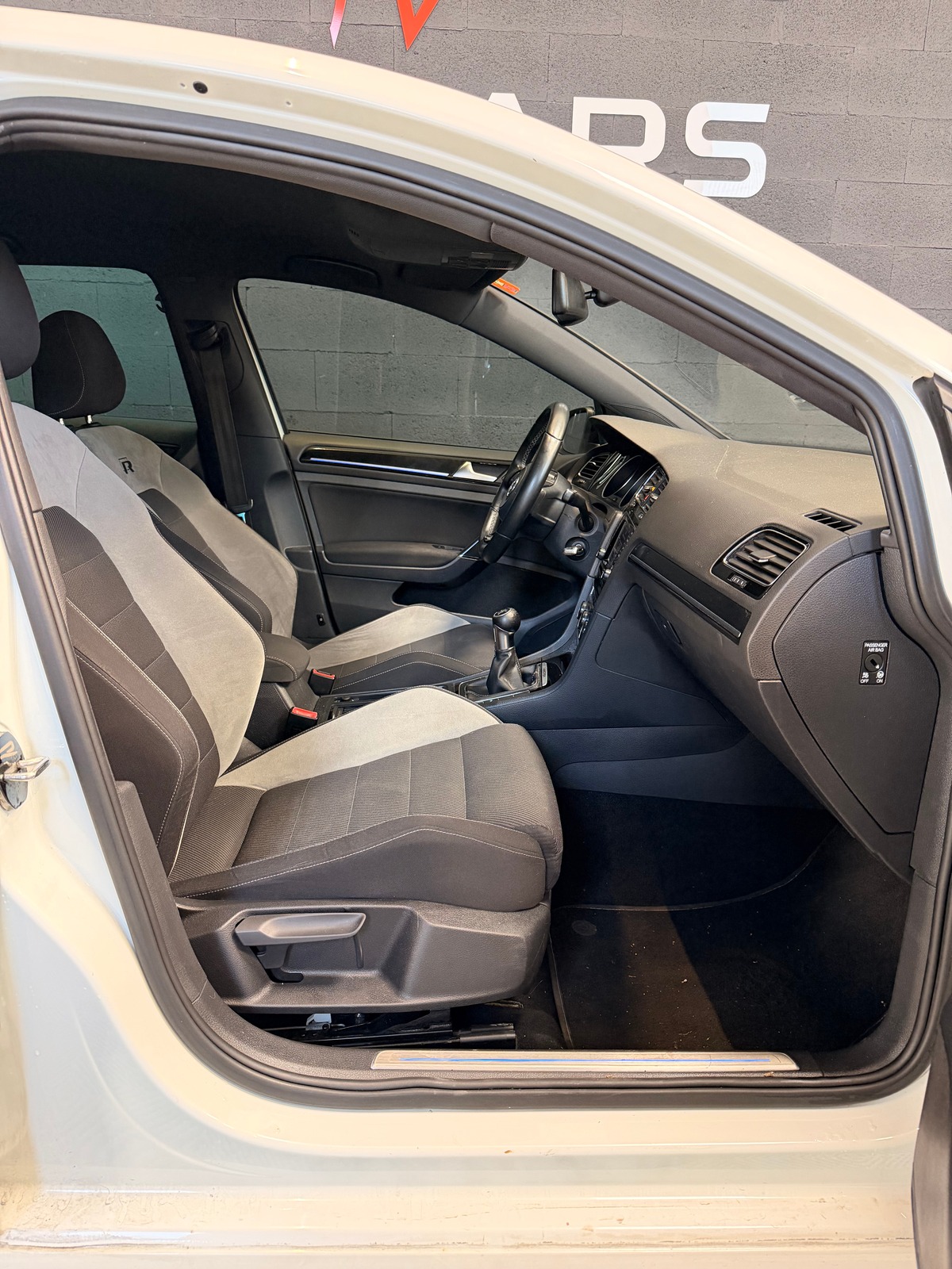 Volkswagen Golf 7 R 300 4 MOTION