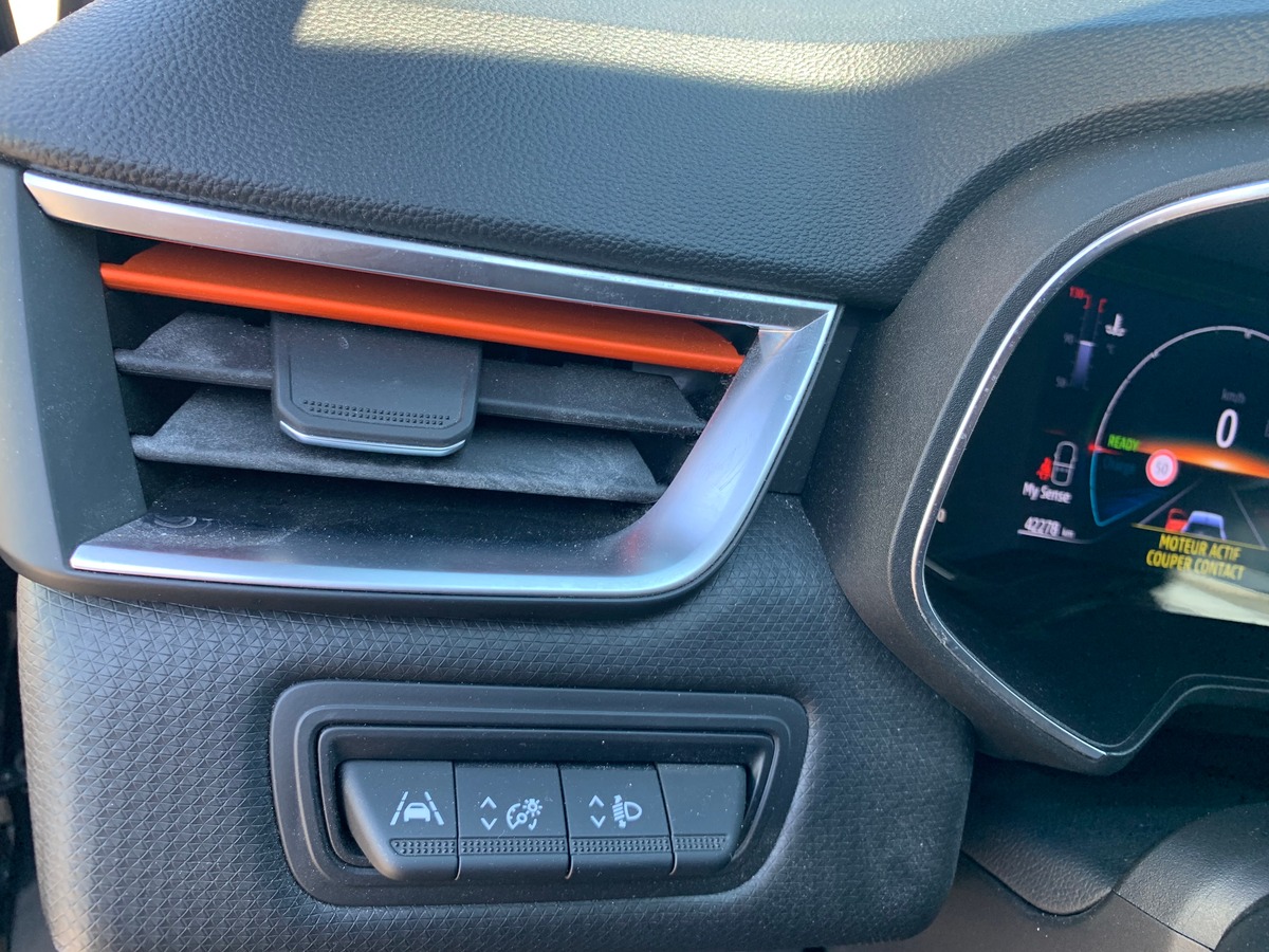 RENAULT Clio V 140 ch | HYBRID | Intens | Caméra 360° | Apple car Play | Régulateur vitesse | BOSE