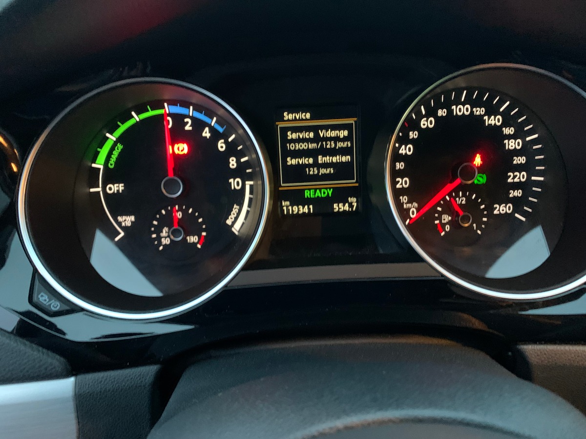 Volkswagen Jetta 170 ch | Carat | Régulateur vitesse | Radars stationnement | GPS | Kit mains libres