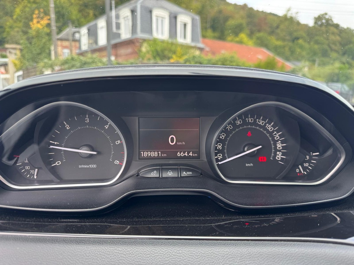 Peugeot 208 1.6 e-HDi 115cv Allure - Garantie