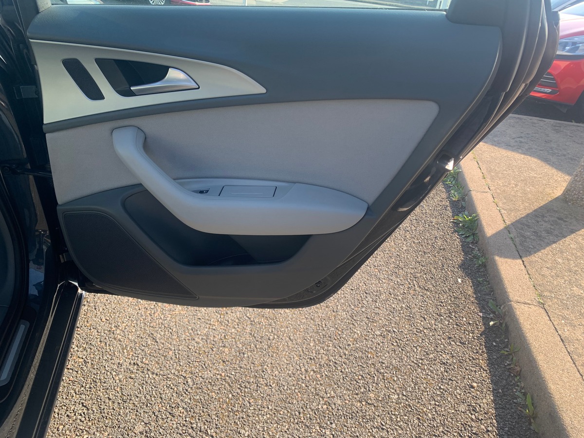 Audi A6 Avant 190 ch | Ambiente | Régulateur de vitesse | Radar de stationnement avant arriére | GPS