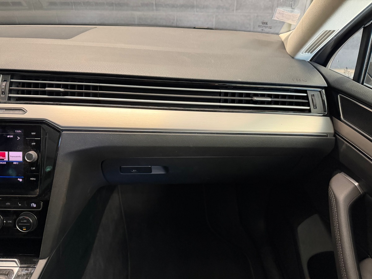 Volkswagen Passat SW Carat 2.0 tdi 150ch DSG Kit Distribution Ok