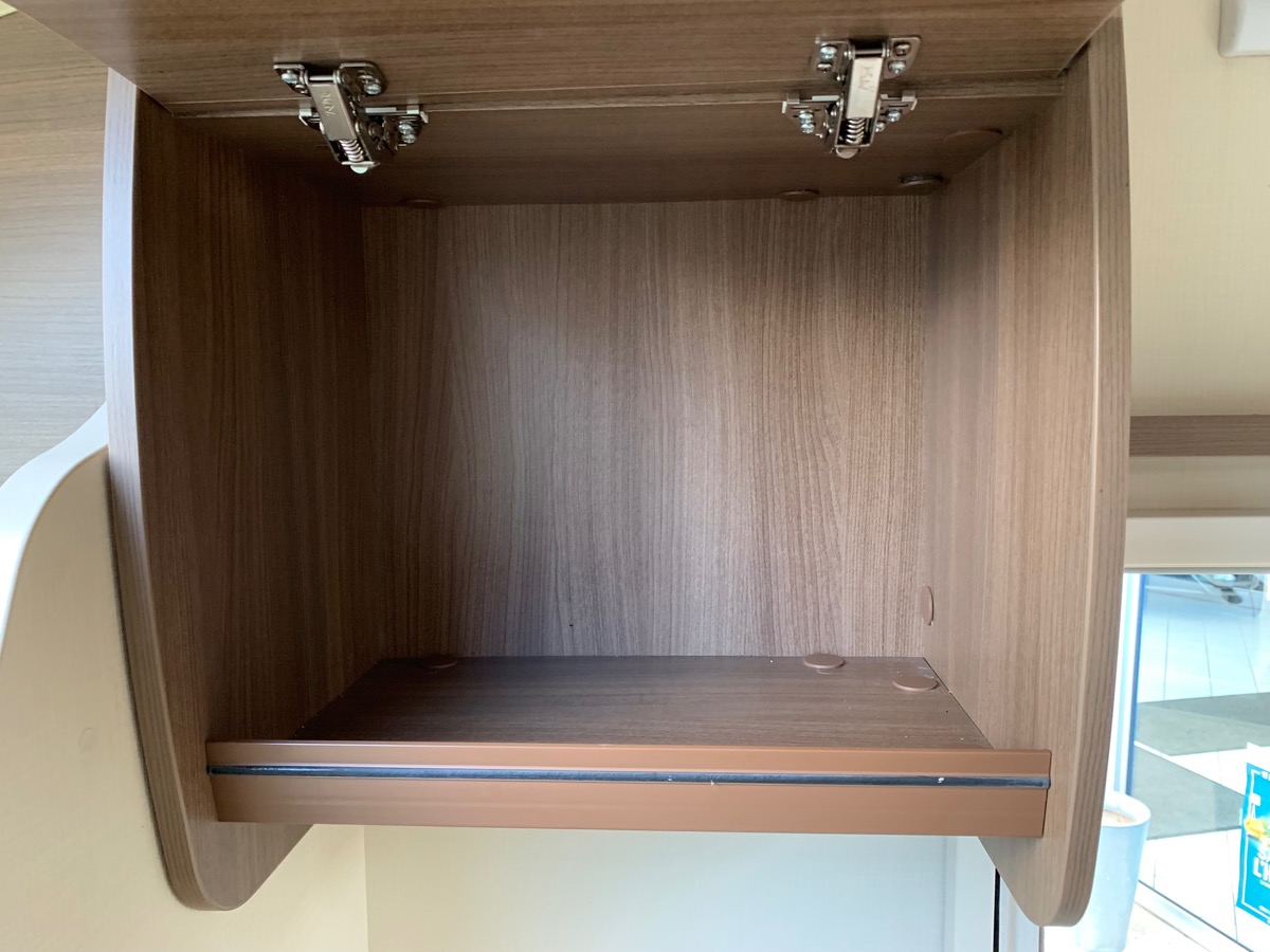 Ford Challenger 155 ch | 2,2 litres | GENESIS 288 EB Profilé | 3 Couchages | Caméra de recul