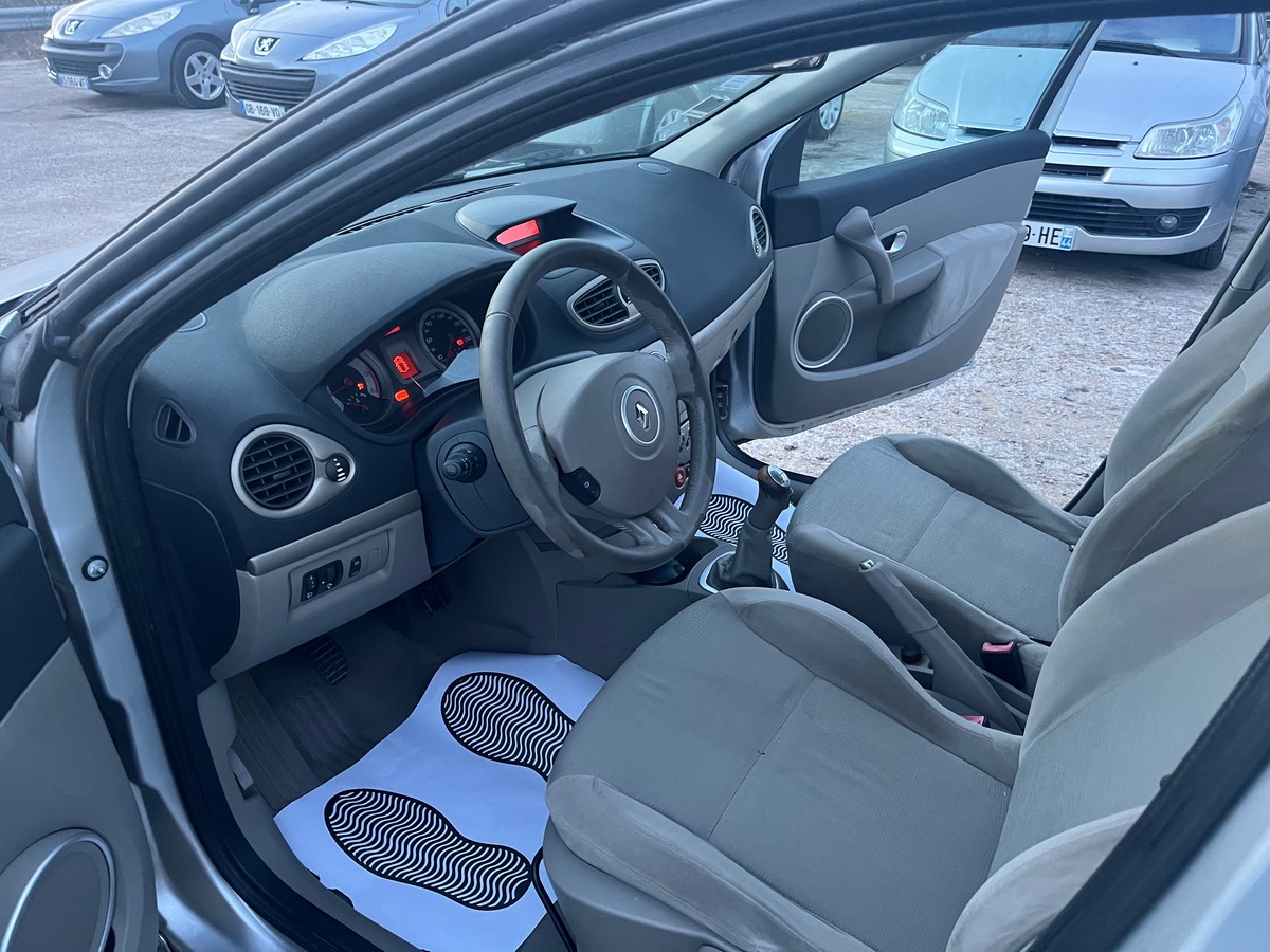 RENAULT Clio 1.5 dci 85 CH