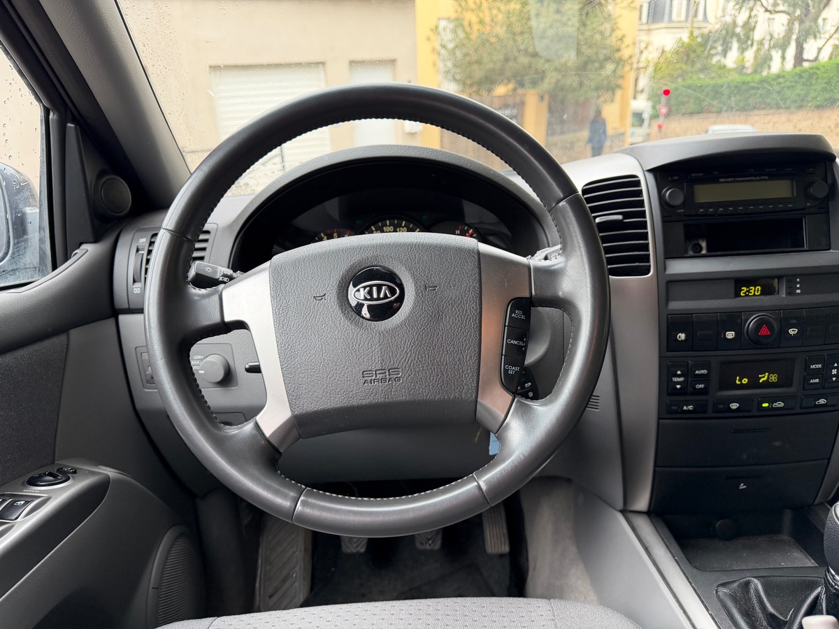 Kia Sorento 2.5 CRDI 140 CV / 4WD / 1er Main / Km Réel / Clim / Moteur à Chaine