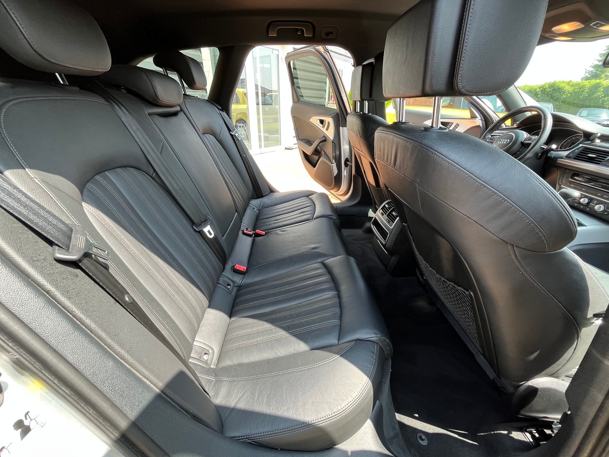 Audi A6 Allroad 3.0 TDi V6 S-tronic 245 CH AMBITION LUXE Boîte automatique