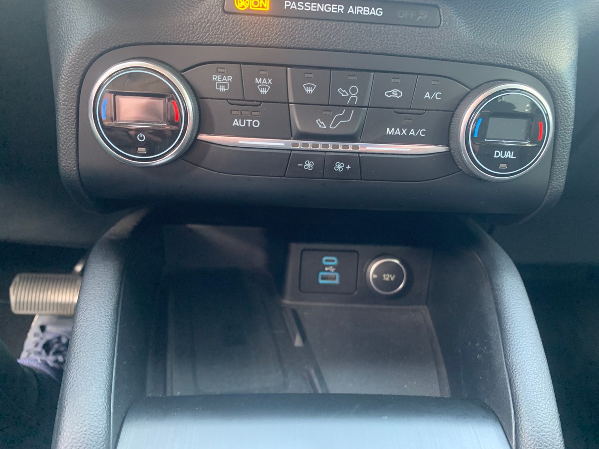 Ford Kuga 225 ch | 2.5 PHEV | Titanium | Apple car Play | Radar de stationnement avant et arriére