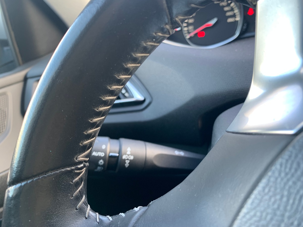 Peugeot 308 SW 100 ch | Allure | Caméra recul | GPS | Régulateur de vitesse adapatatif | Bluetooth