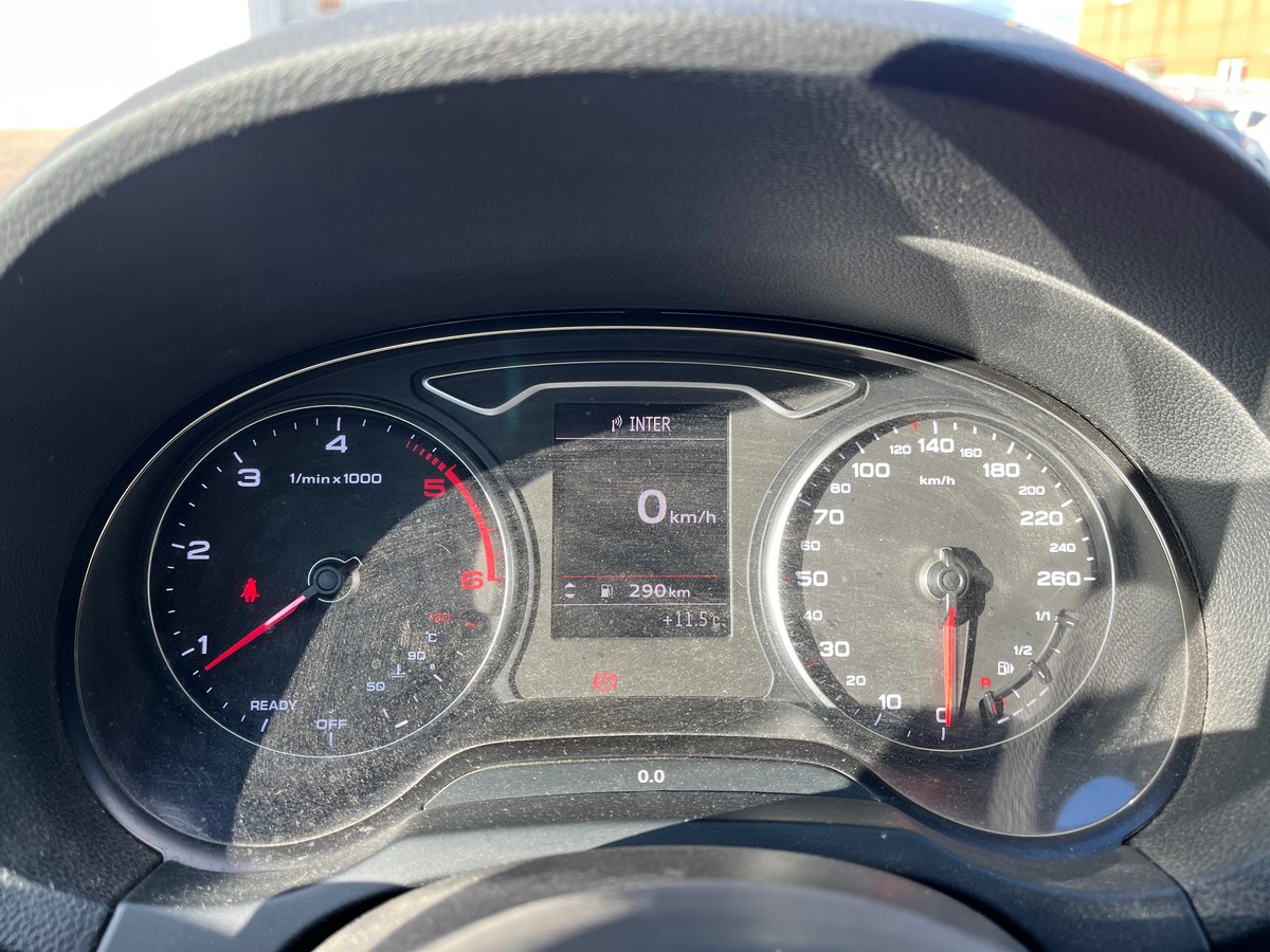 Audi A3 Limousine 1.6 TDI 110cv, Suivi entretien complet, courroie de distrib. OK, sièges chauffants