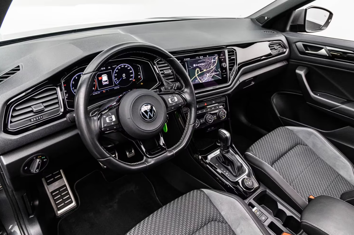 Volkswagen T-Roc 2.0 TSI 300ch R 4-Motion DSG7/Toit ouvrant/Beats/Attelage