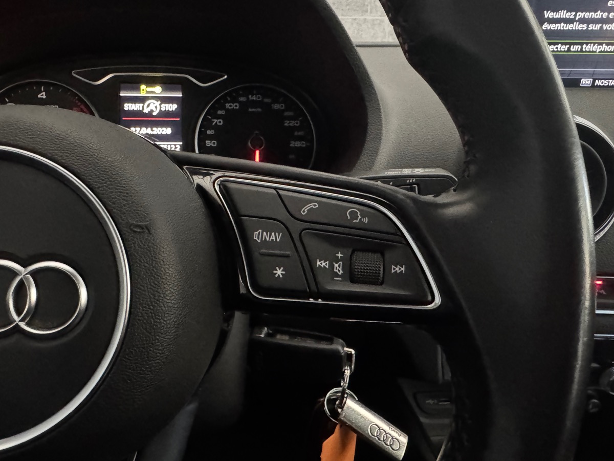 Audi A3 1.6 tdi S tronic / Xénons / Radar de stationnement Av Ar