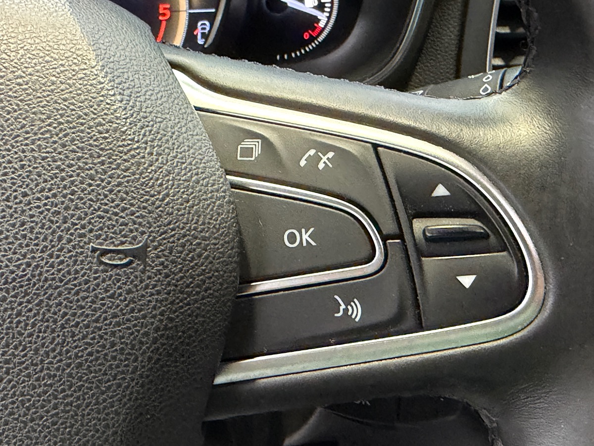 RENAULT Megane Estate IV DCI 130 cv Energy Intens / Attelage / Hifi BOSE / Caméra