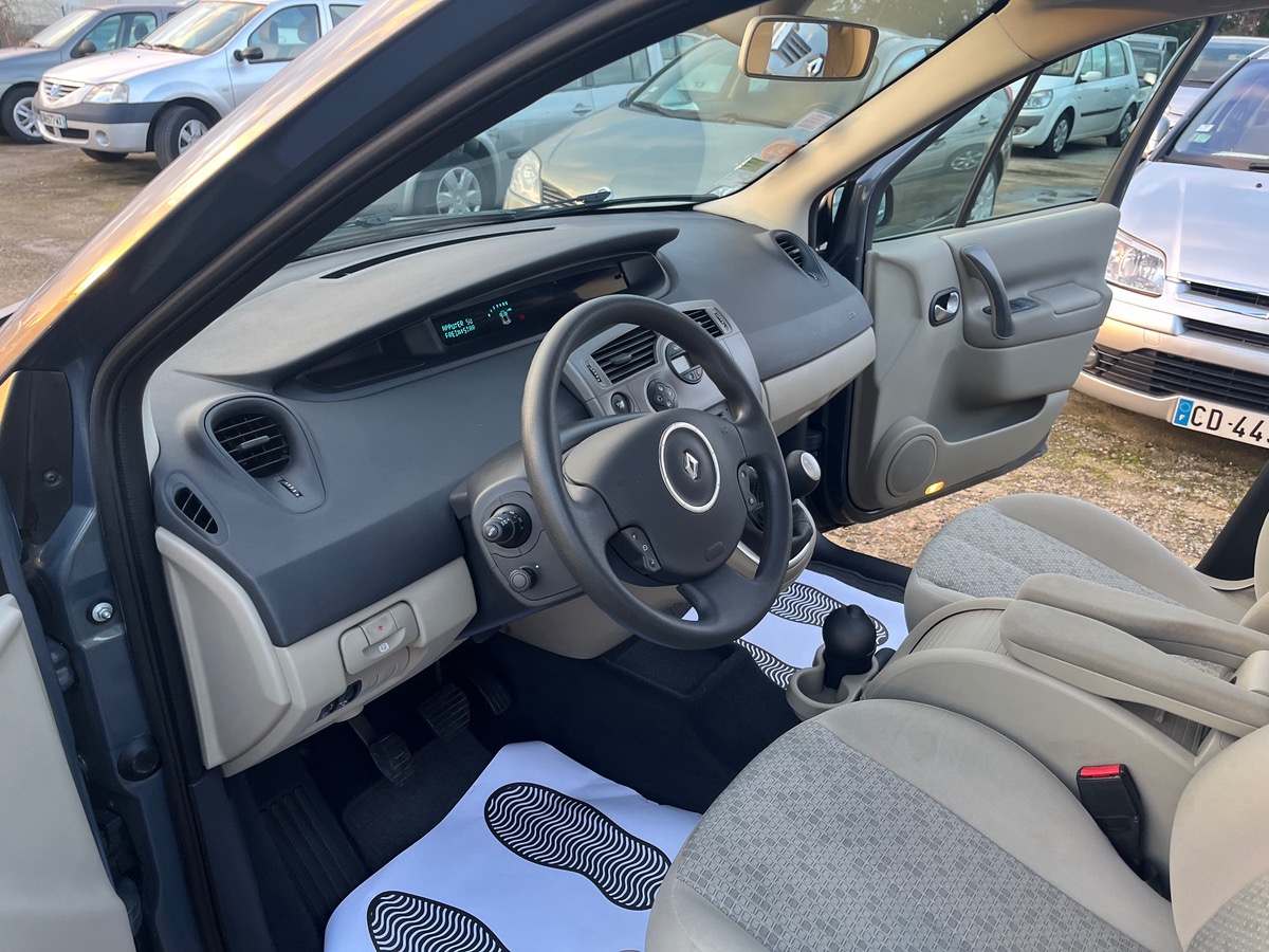RENAULT Scenic 1.5 dci 105 79048 km
