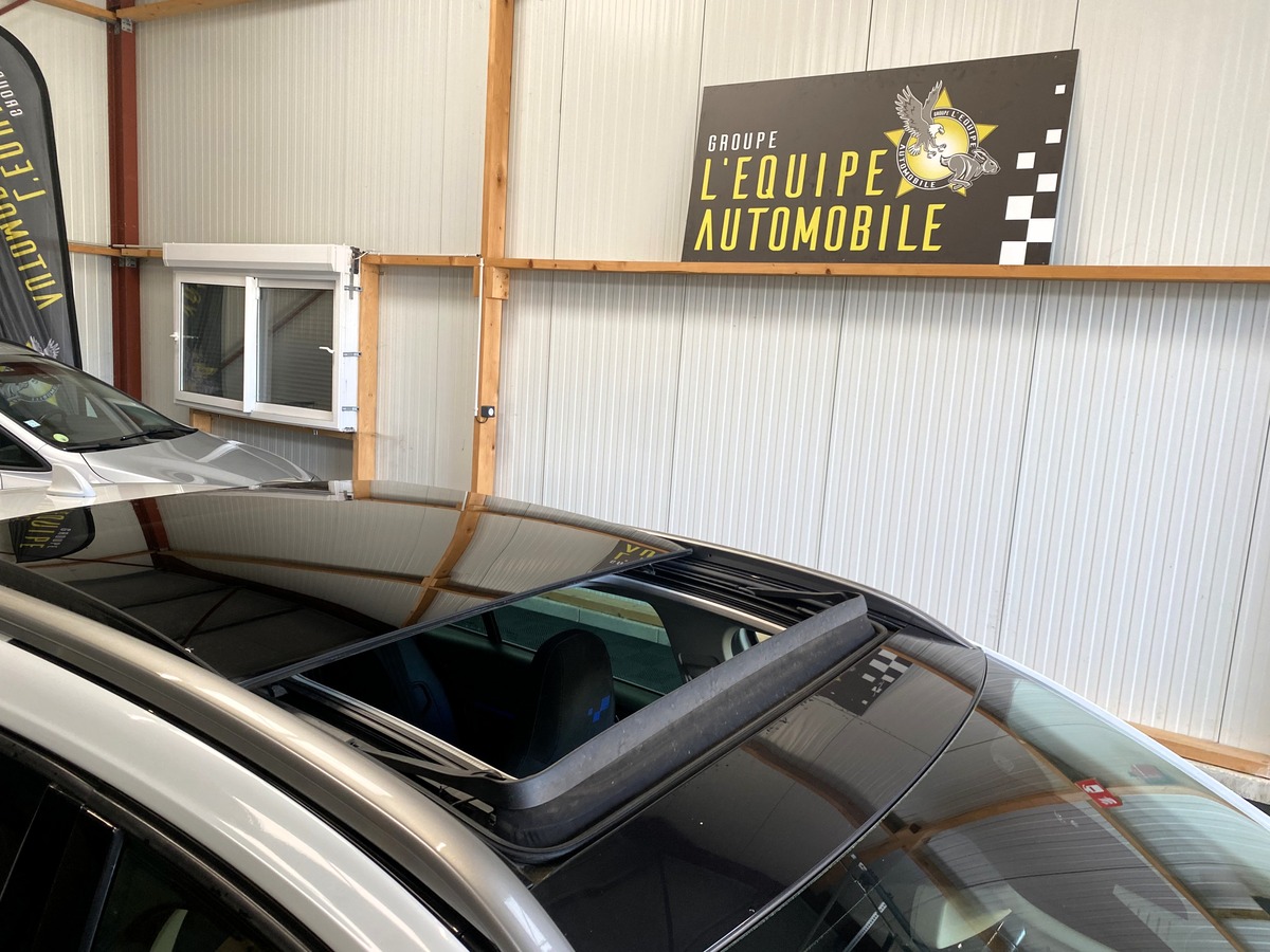 RENAULT Megane IV ESTATE 1.6 TCE 205 ENERGY GT EDC7