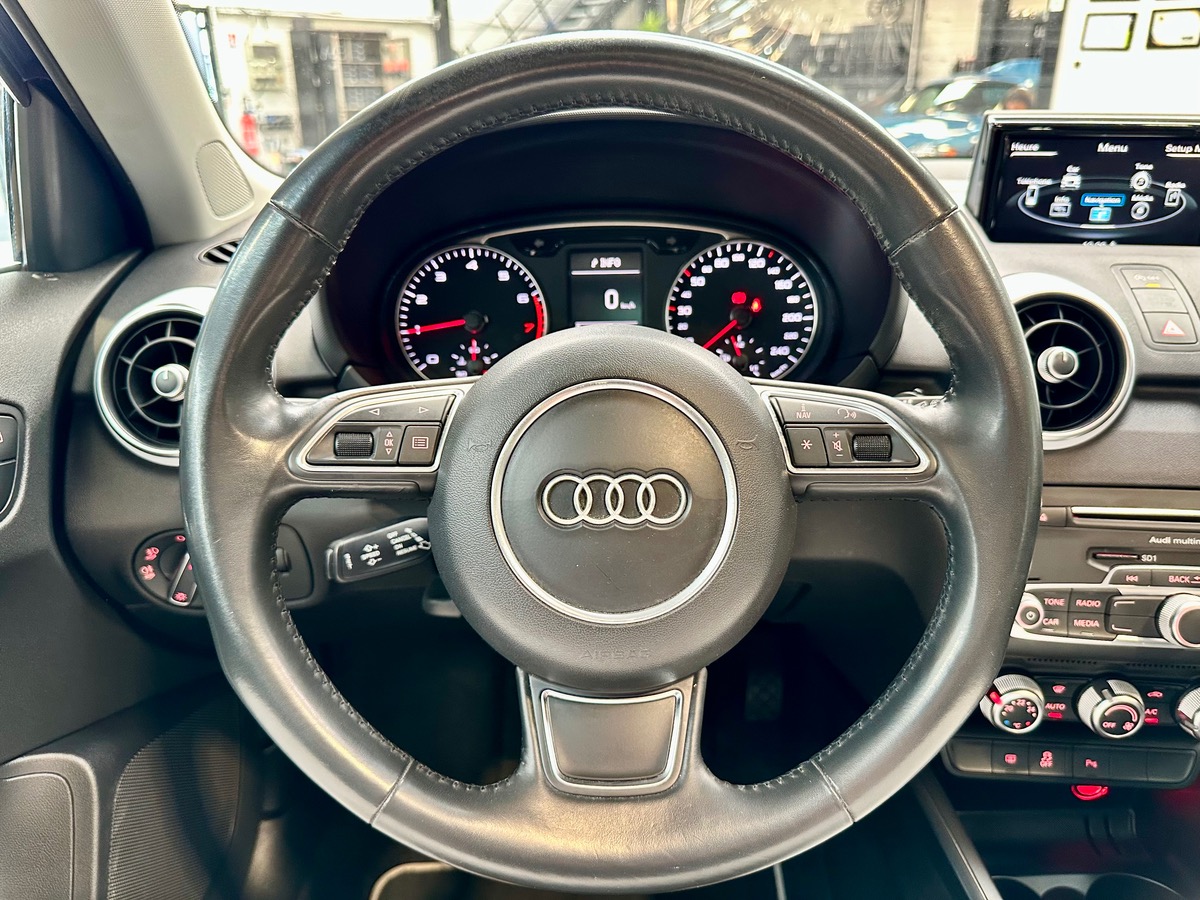 Audi A1 Sportback (2) 1.0 TFSI 95 Ultra Ambition Luxe Options++ TO a