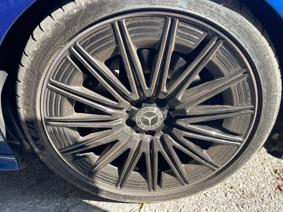 Mercedes Benz CLE 220 D 197 CV / AMG LINE / Toit ouvrant / Jantes noires / VF / Caméra 360°