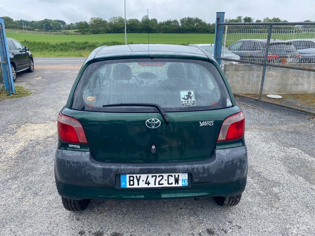 Toyota Yaris 1.0i 70cv petit prix garantie 3 mois 