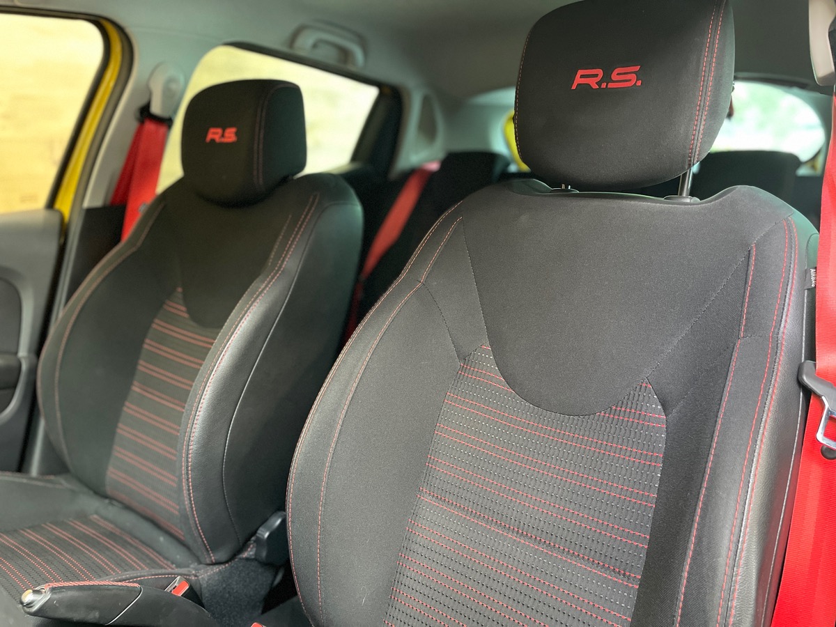 RENAULT Clio IV 200ch RS CUP EDC