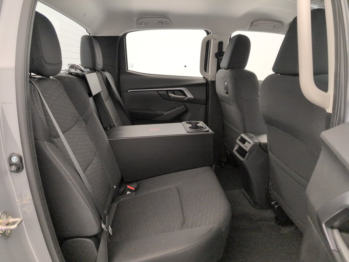 Isuzu D-max 163 ch | CREW CABINE A T EVOLUTION 4 places | Caméra de recul | Sièges avant chauffants