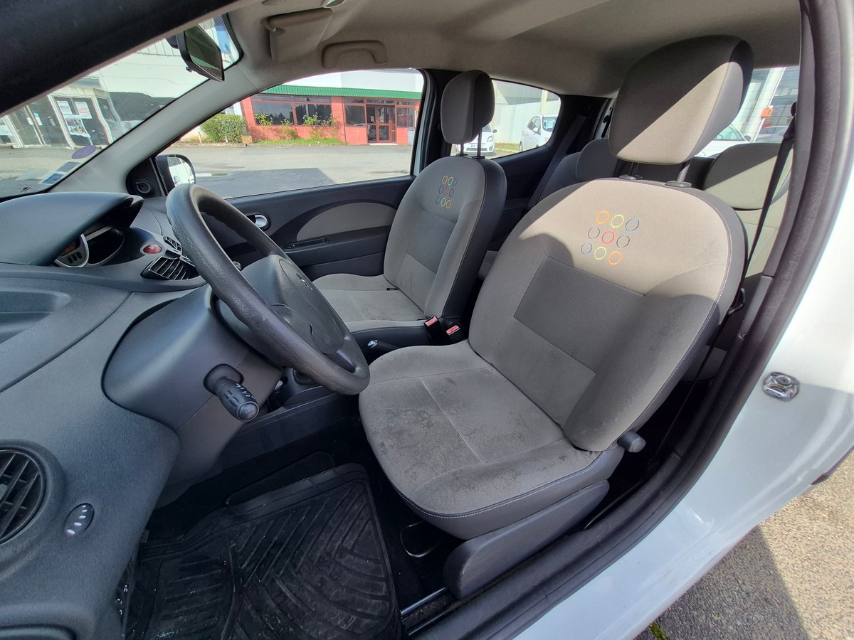 RENAULT Twingo II 1.2 16V LEV ACCESS