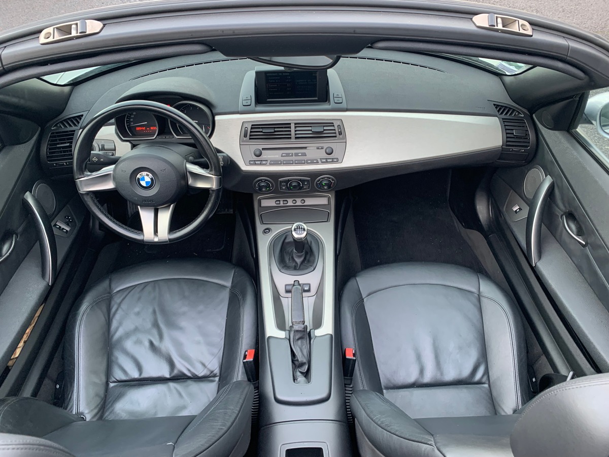 Bmw Z4 231 ch | 3.0L | Roadster | Cuir | GPS | Radar de recul | Climatisation | Pack Nord