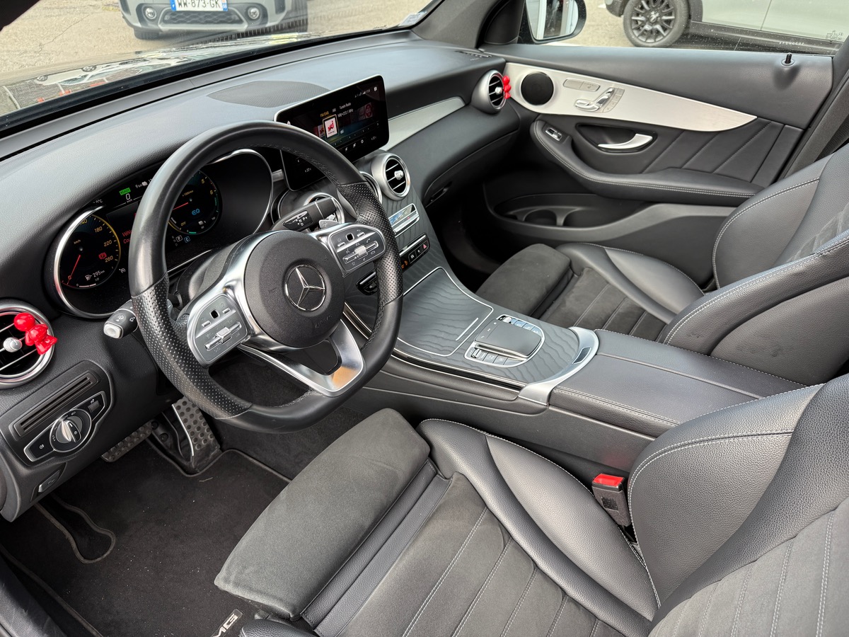 Mercedes-Benz Class GLC 300de AMG line 2.0 4MATIC 9G-TRONIC, Suivi COMPLET MERCEDES, Attelage élect