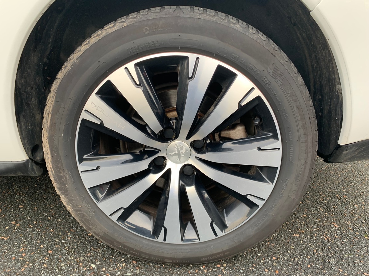 Peugeot 3008 200 ch | 2.0 e-HDi HYbrid4 Pack ETG6 + Electric | GPS | Bluetooth | Régulateur vitesse