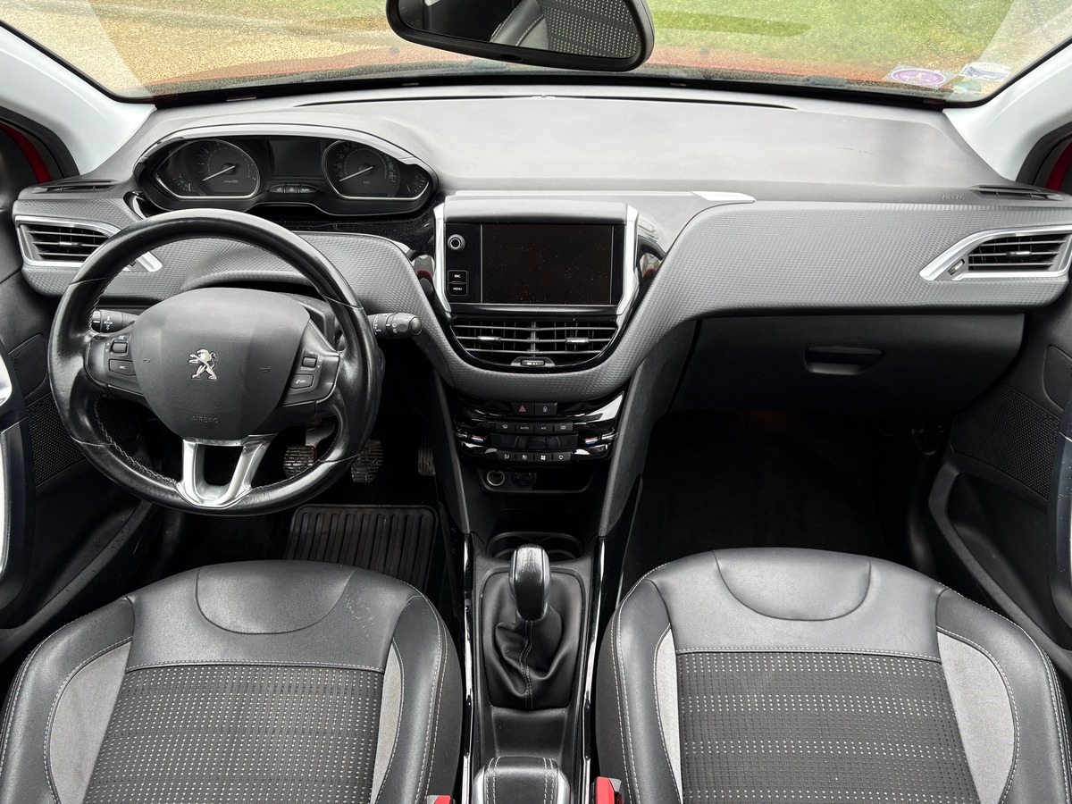 Peugeot 2008 1.2 110CH  Version ALLURE