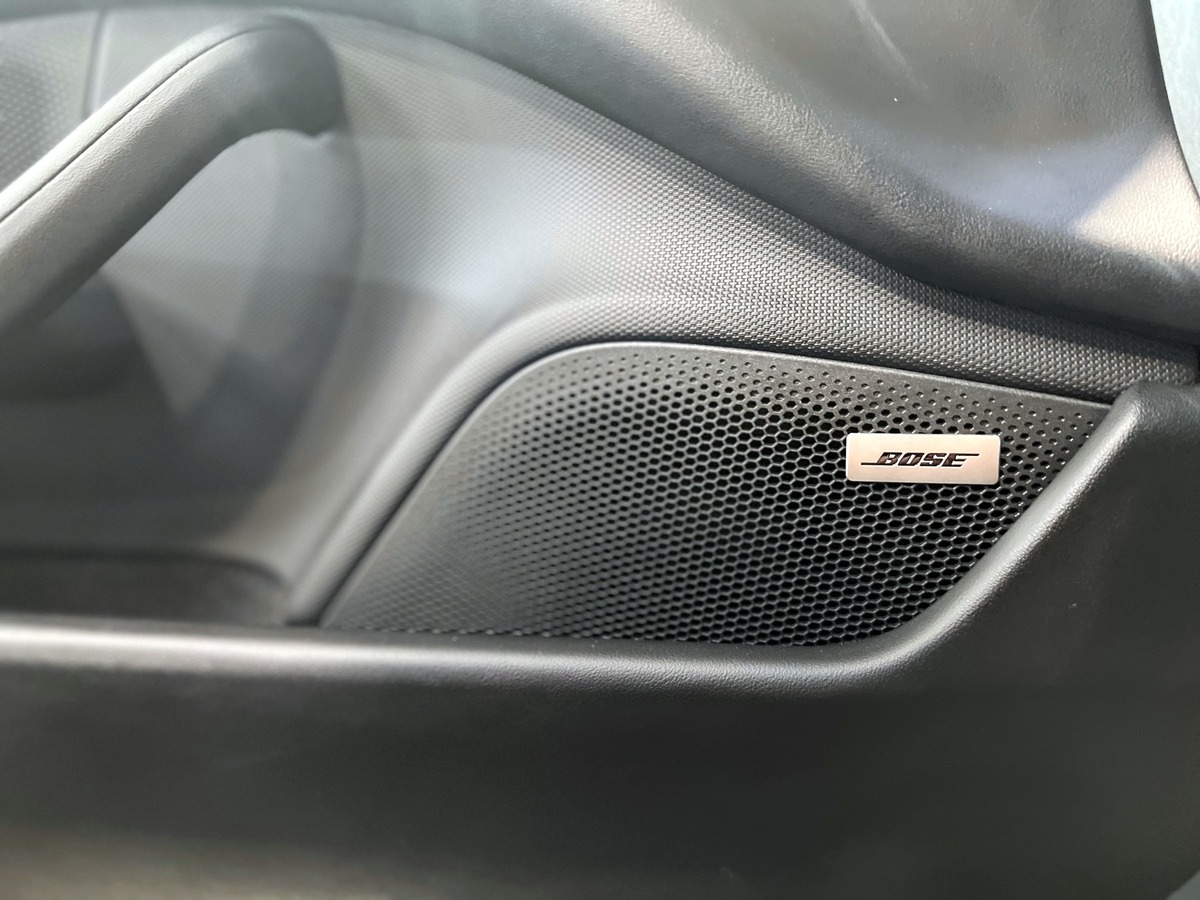 Porsche Taycan 476 5 PLACES BATTERIE PERFORMANCE BOSE + TOIT PANO - TVA RECUPERABLE fr