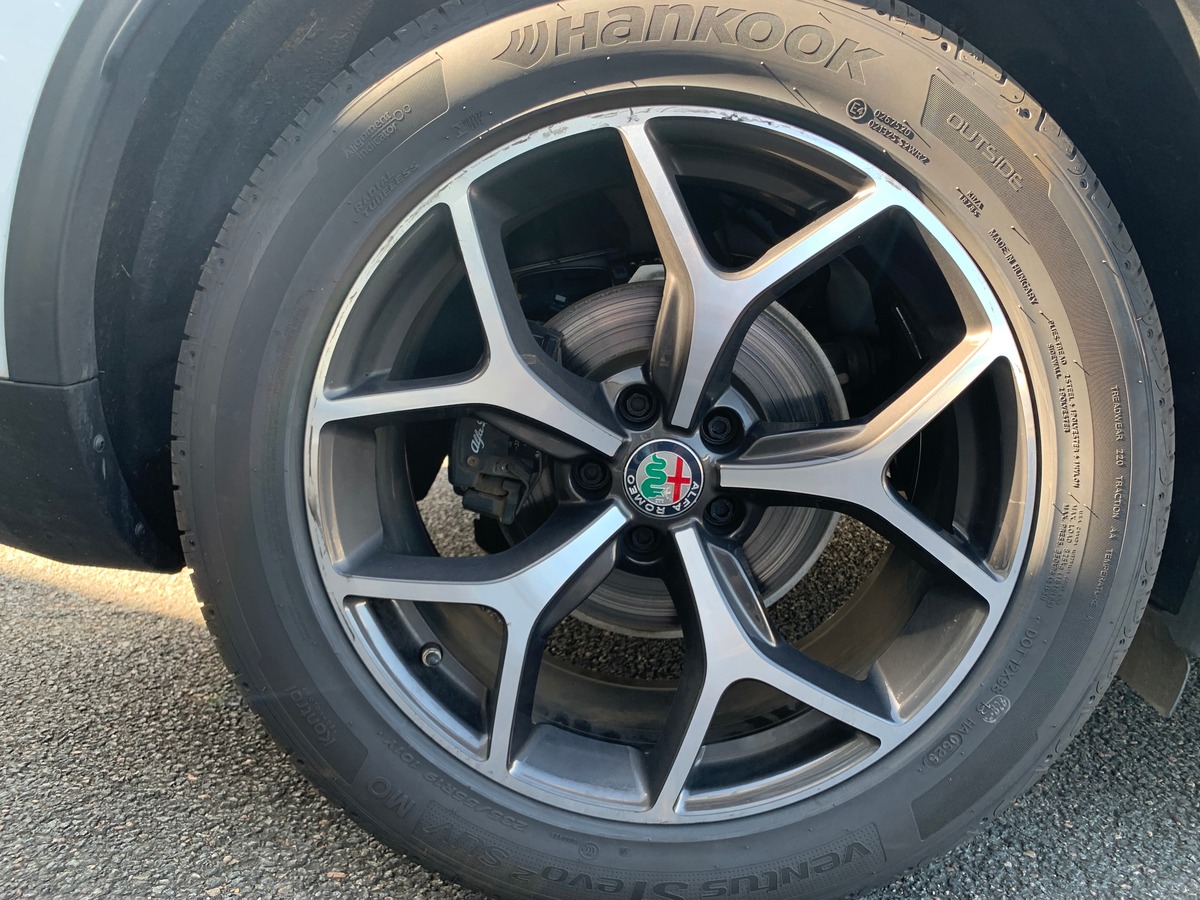 Alfa Romeo Stelvio 190 ch | Sprint | Caméra recul | Apple car Play | Coffre assisté électriquement