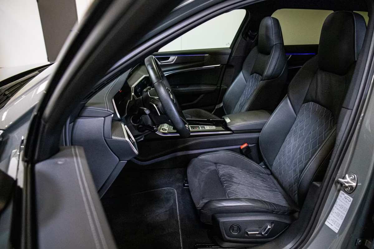 Audi S6 Avant V 3.0 TDI 344ch quattro tiptronic Toit ouvrant Bang&Olufsen Attelage