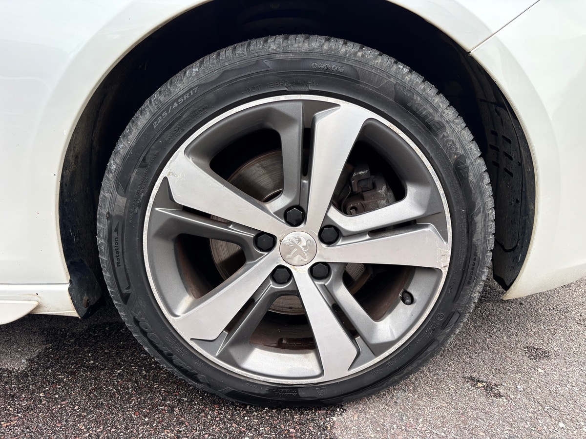 Peugeot 308 GT Line 2.0 Blue HDI 150 BVA