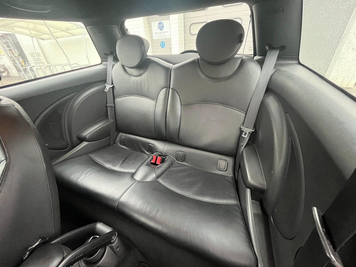 Mini Cooper JOHN COOPER WORKS 211ch, FEUX AUTOMATIQUE, RADAR, GPS