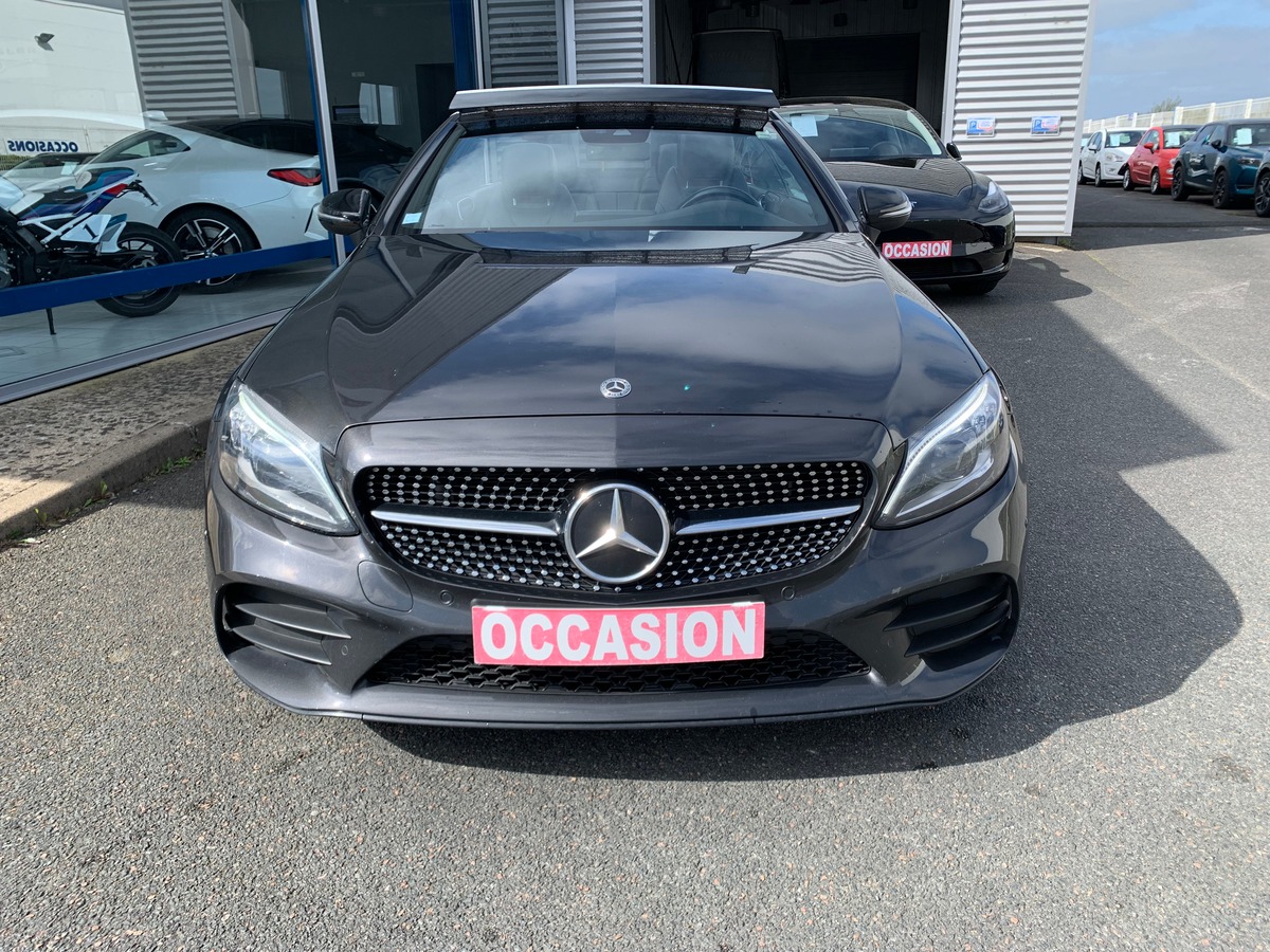 Mercedes-Benz Classe C Cabriolet 194 ch | AMG Line | Siéges électriques chauffants | Caméra de recul