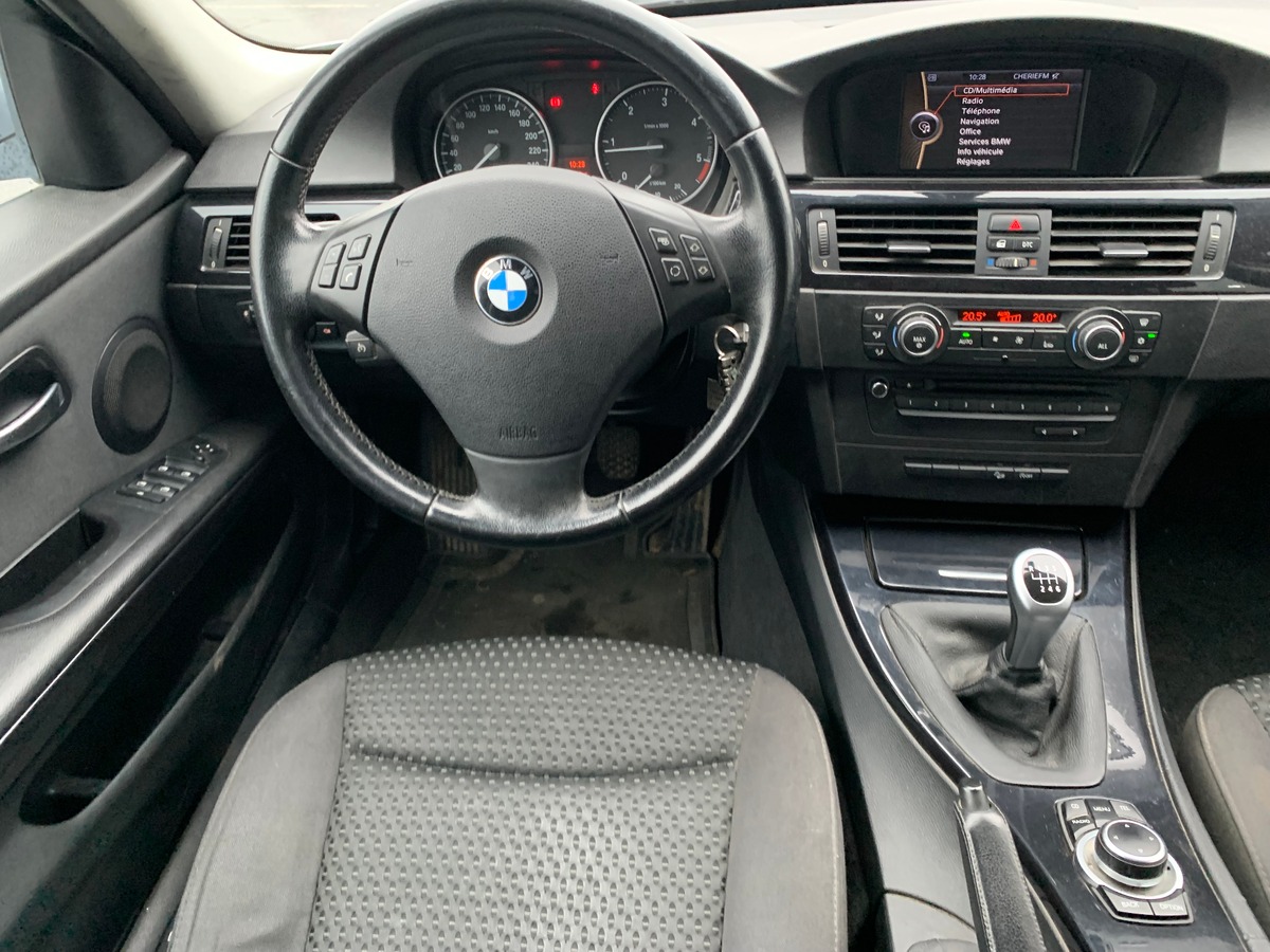Bmw Série 3 Touring 184 ch | GPS | Radar de recul | Climatisation Auto | Jantes Alu 17"| Attelage