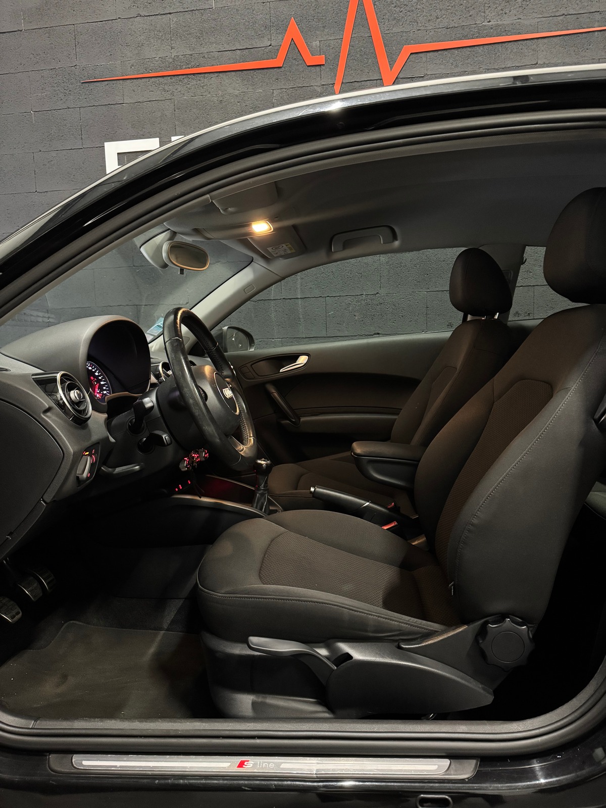 Audi A1 1.6 TDI 90ch S-LINE