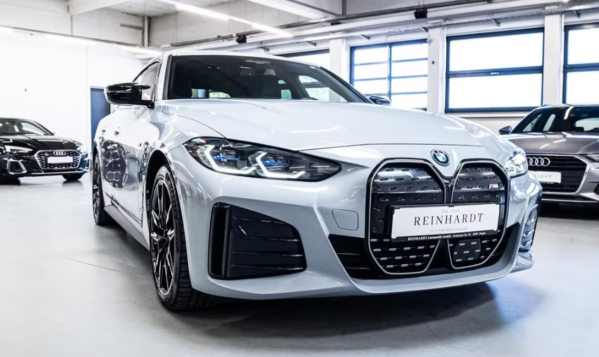 Bmw i4 M50 544ch xDrive GranCoupé Toit ouvrant Gris M Brooklyn