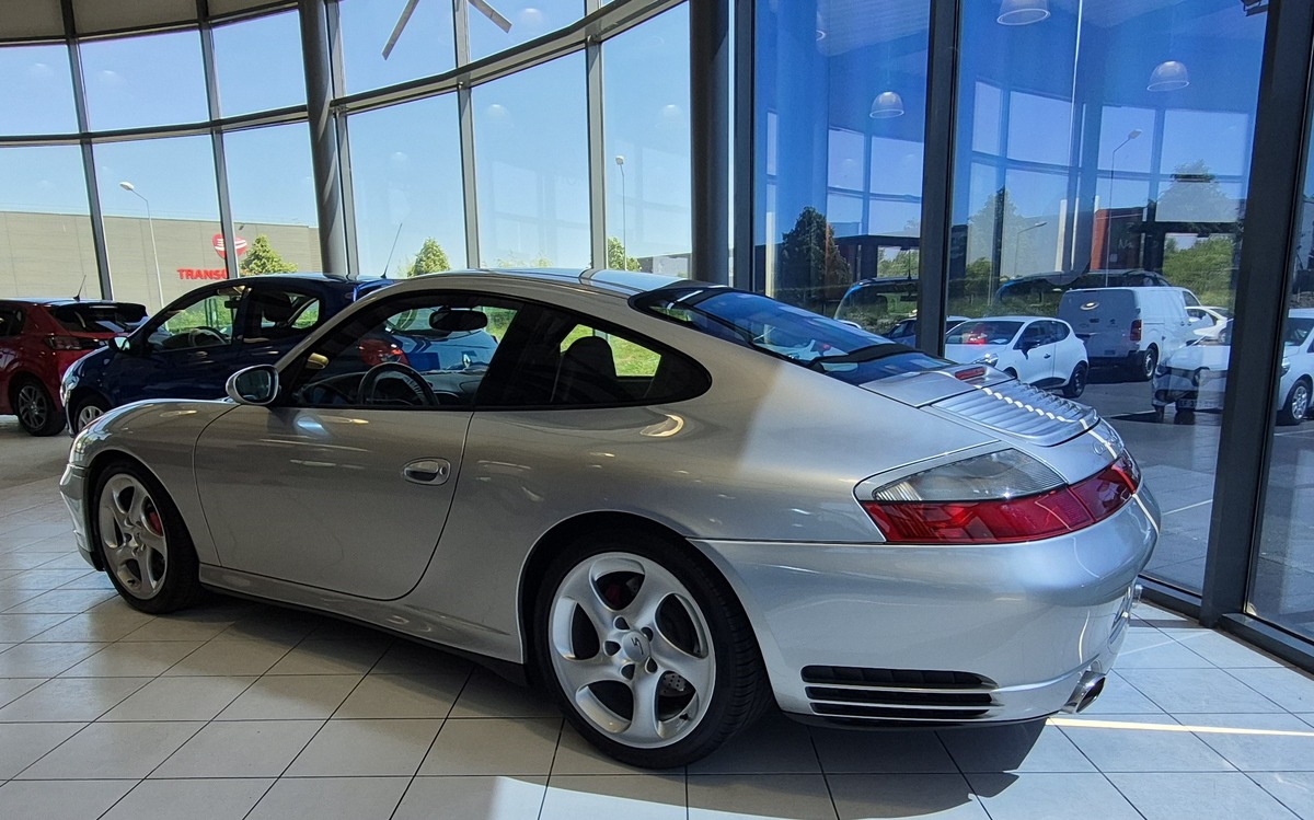 Porsche 911 TYPE 996.2 CARRERA 4S