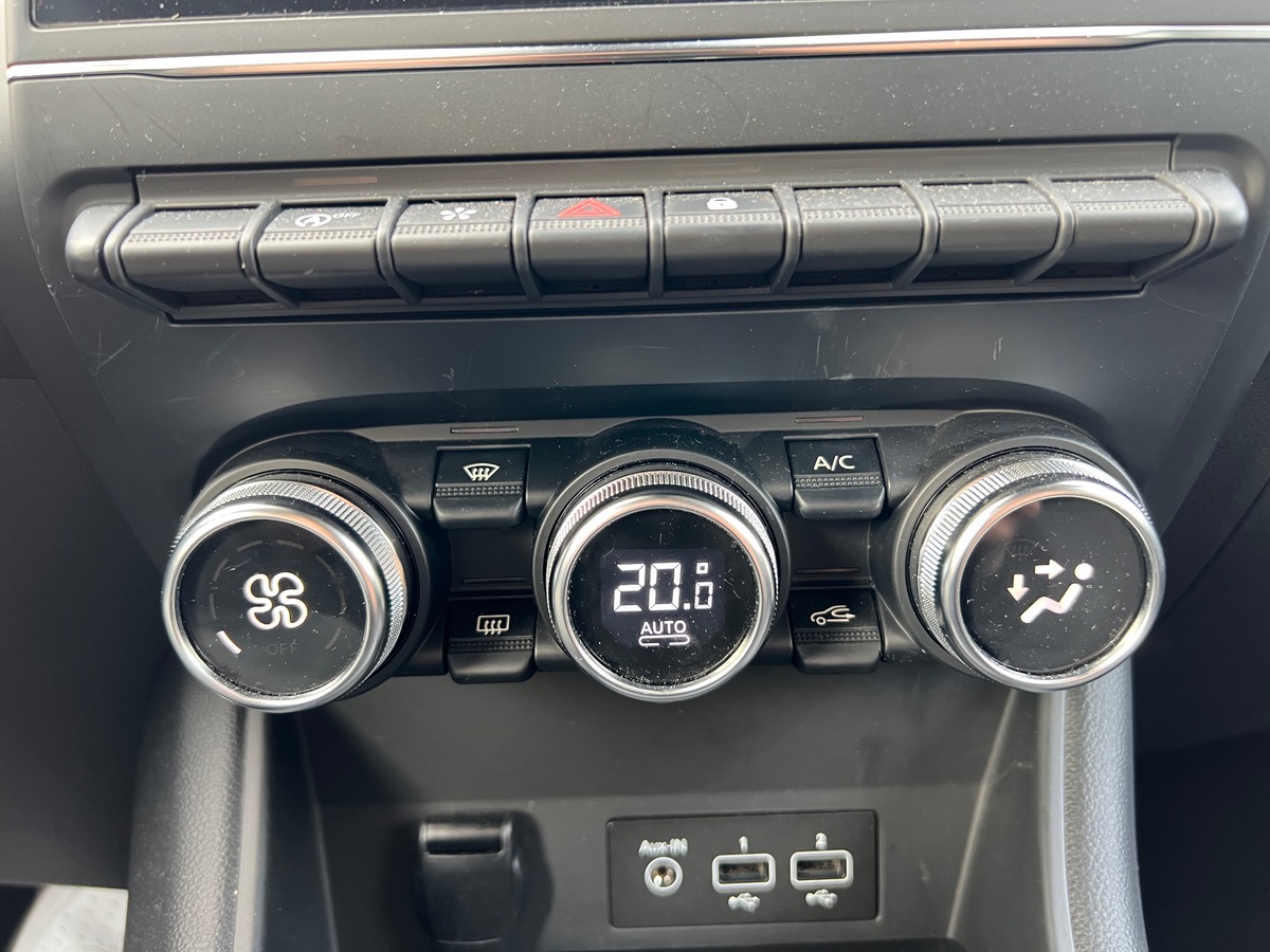 RENAULT Captur INTENS  90cv Tce, SUIVI COMPLET, CAMERA DE RECUL, GPS, CARPLAY